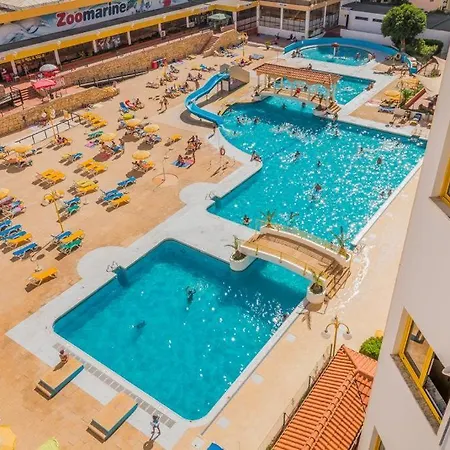 Beach Apartment *